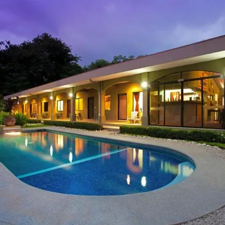 Pitaya Lodge